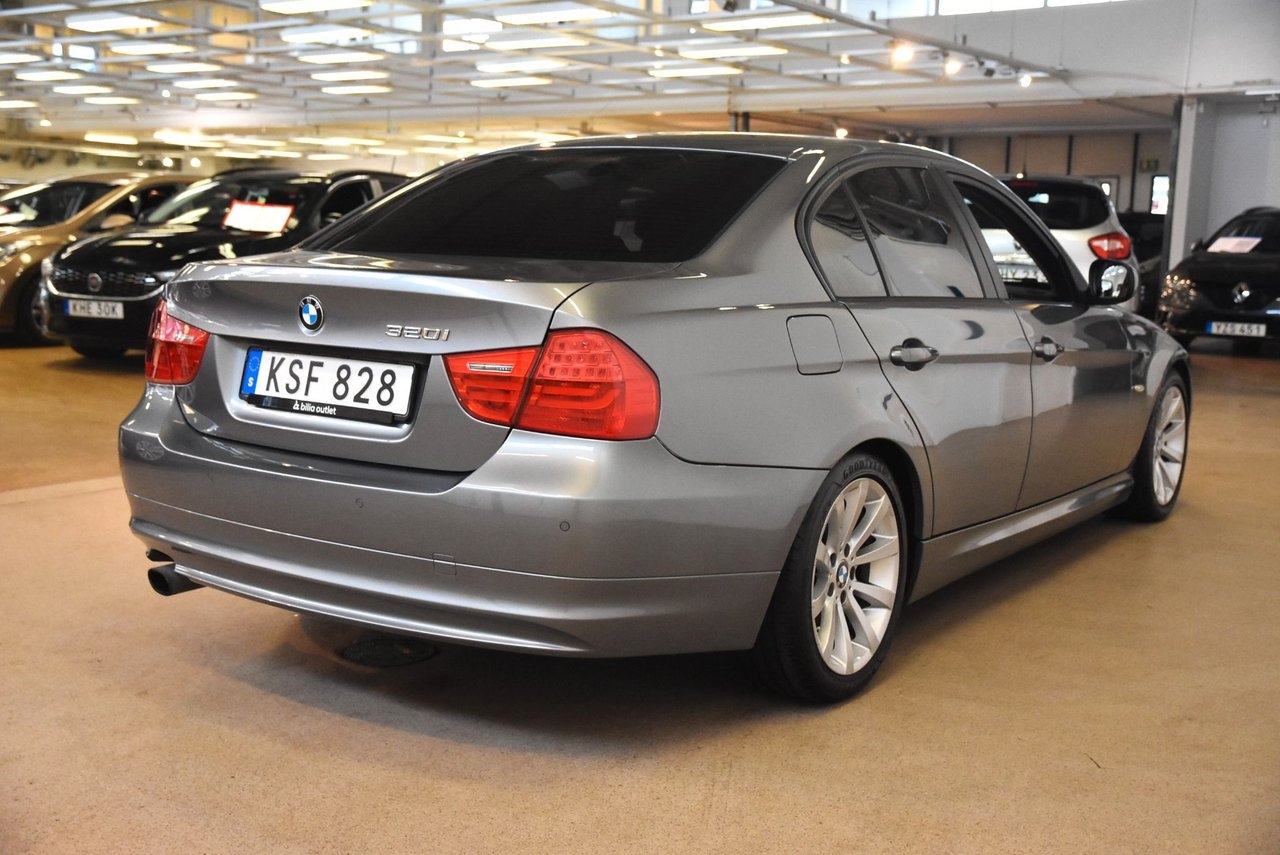 BMW 320 i Sedan Comfort, Dynamic AUTOMAT 2010, bild 3/14