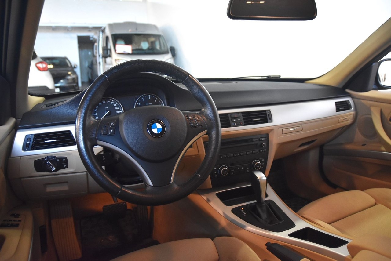 BMW 320 i Sedan Comfort, Dynamic AUTOMAT 2010, bild 7/14