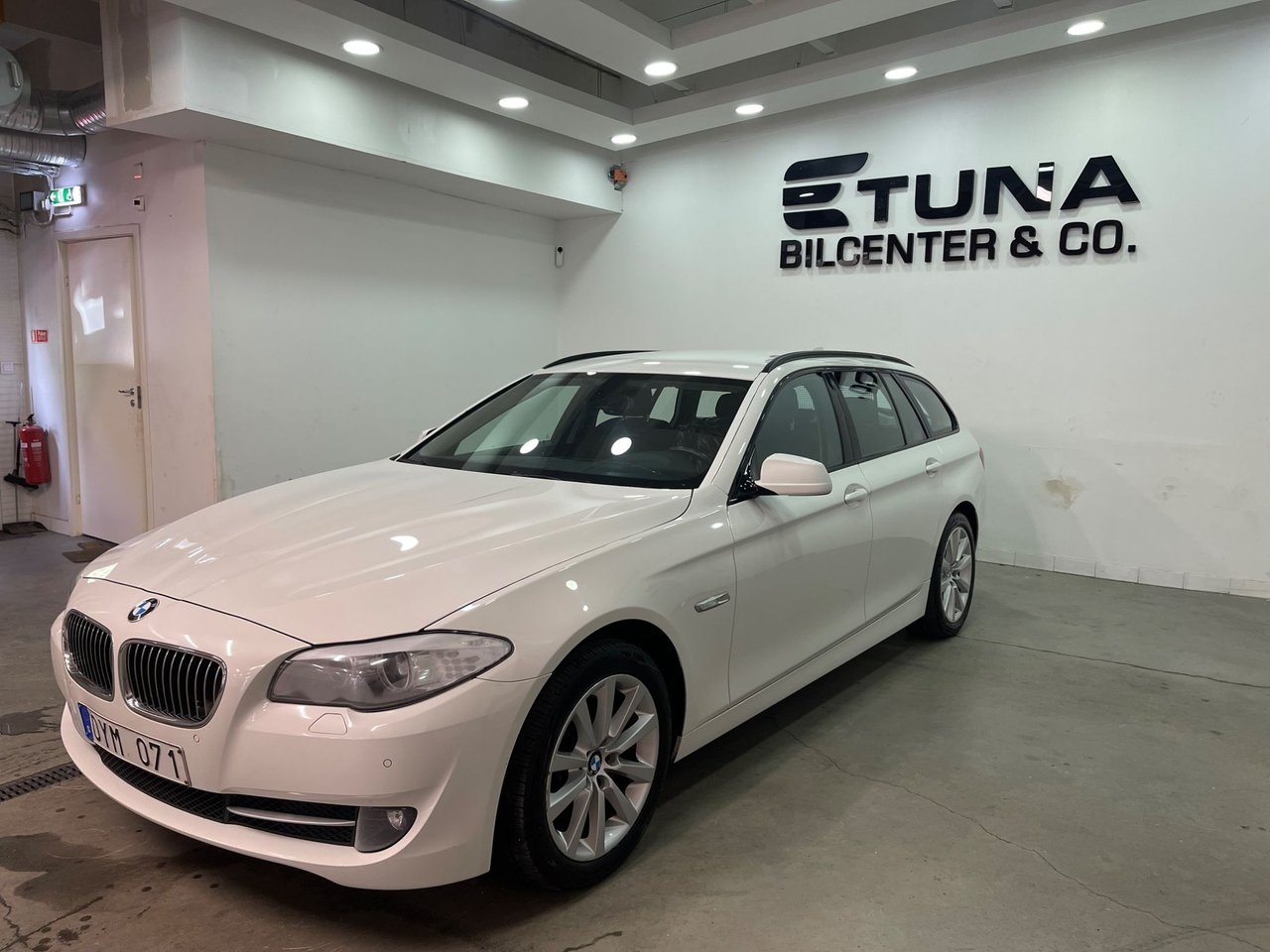 BMW 528 i Touring Euro 5 2012, bild 4/10
