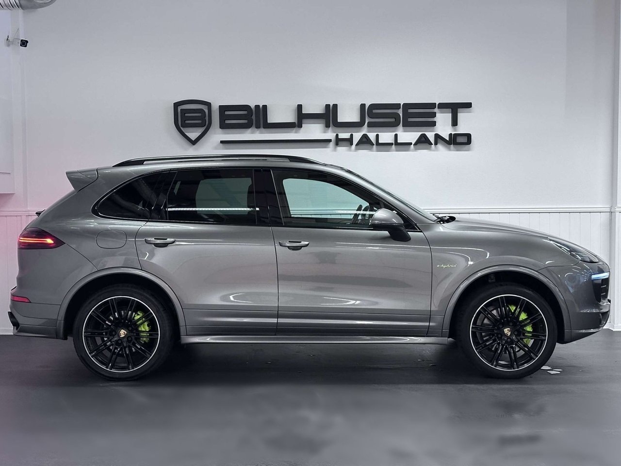 Porsche Cayenne 2016, kuva 6/28