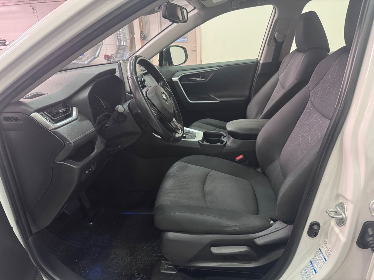 Toyota RAV4 2020, bild 7/10