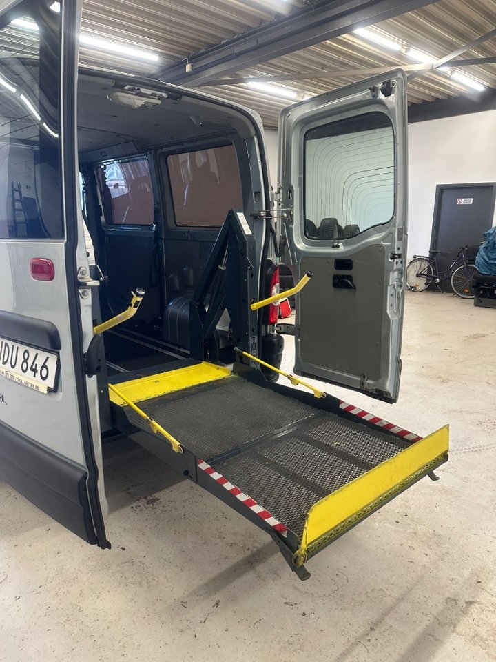 Opel Movano 2009, bild 7/10