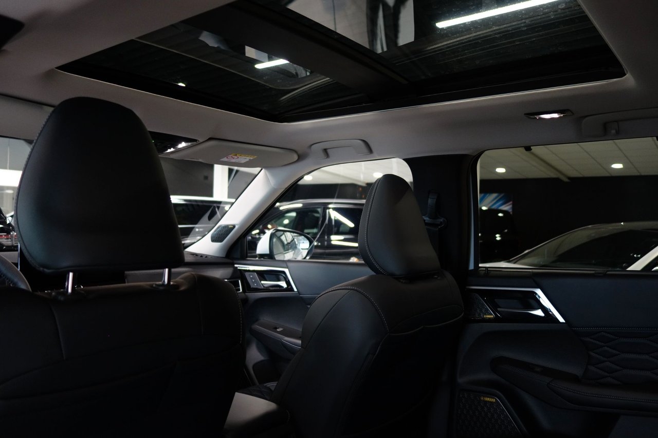 Mitsubishi Outlander PHEV Instyle 4WD 2025, bild 8/8