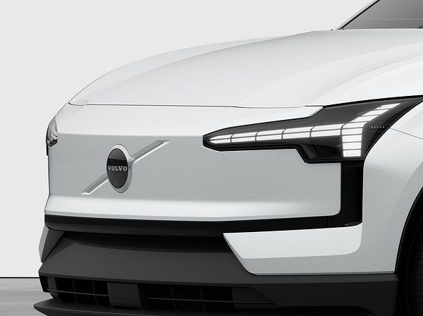 Volvo EX30 2025, bild 2/9