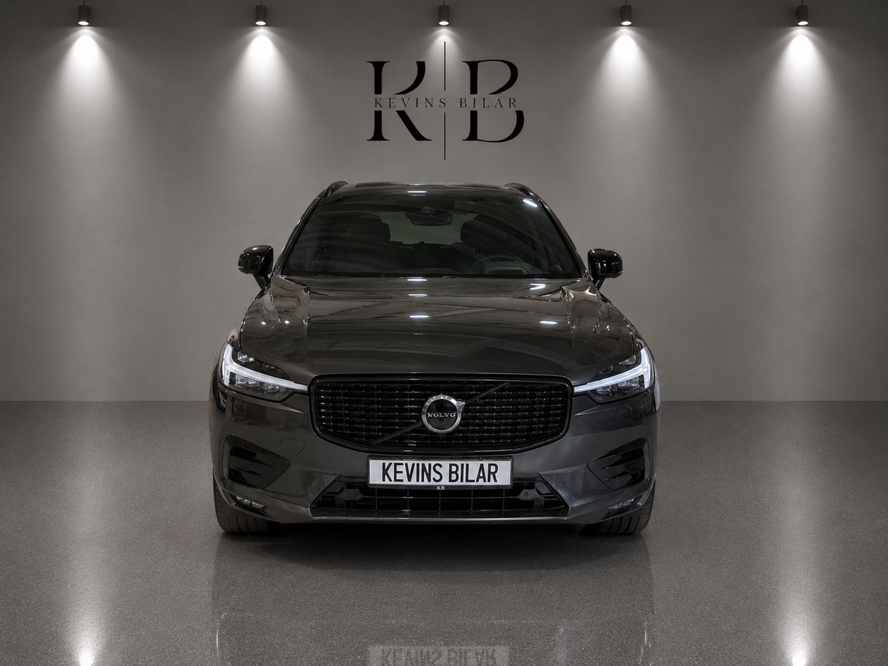 Volvo XC60 B5 AWD R-Design 360° 2021, kuva 2/10