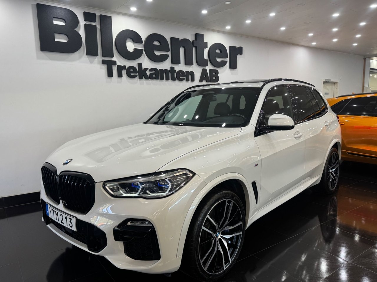 BMW X5 xDrive30D M-Sport Pano/Sky-Lounge 2019, bild 2/10