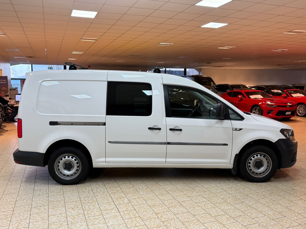 Volkswagen Caddy Maxi 2019, bild 7/18