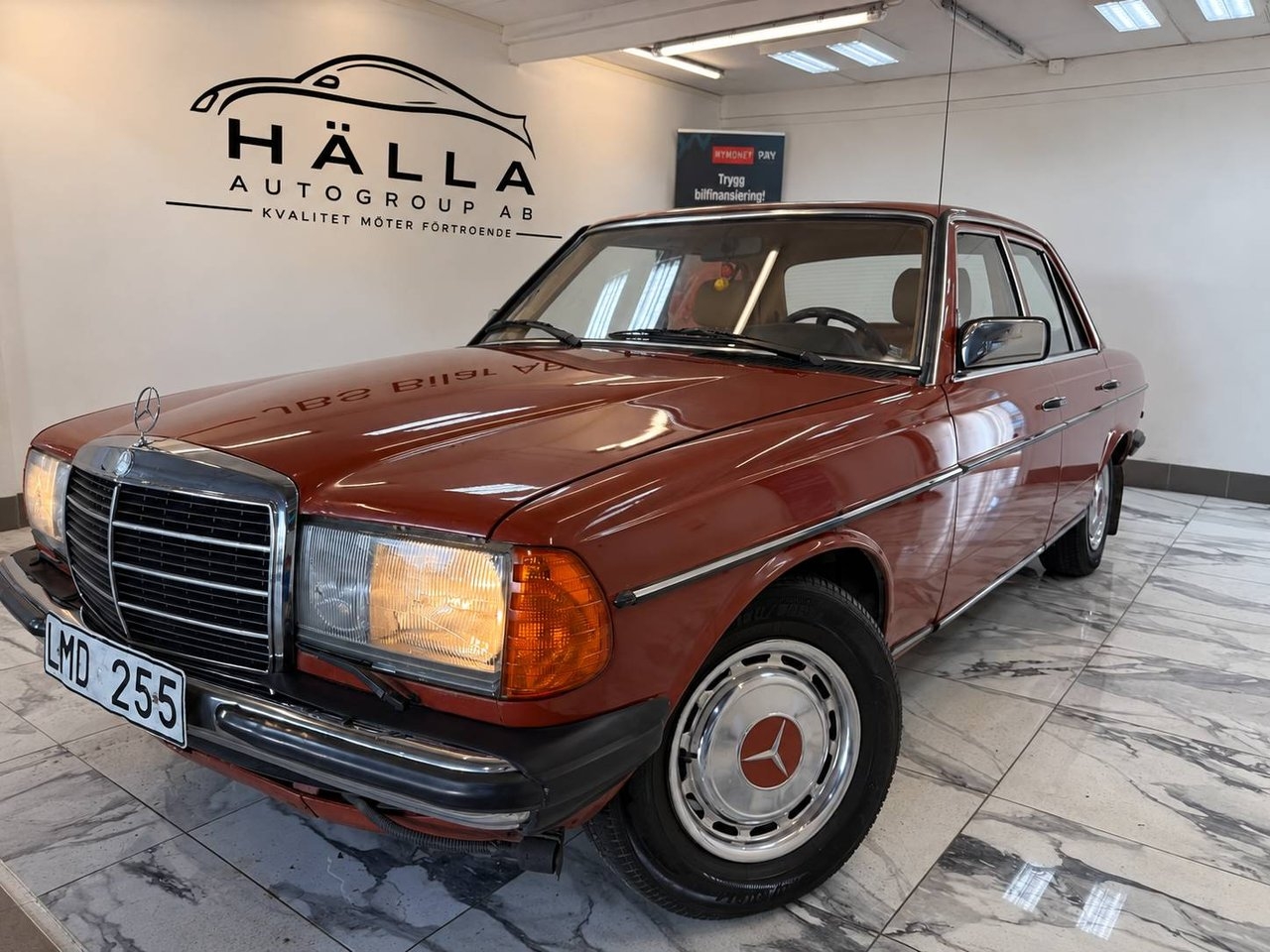 Mercedes-Benz 200 1983, photo 3/12