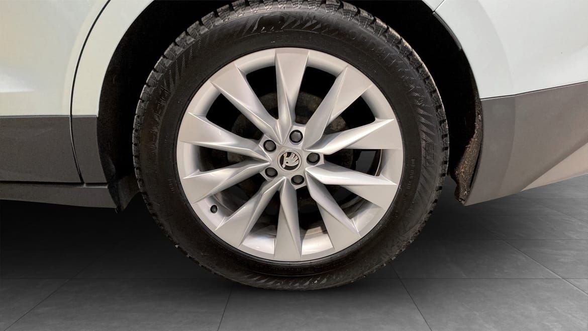 Skoda Enyaq 80 82 KWH 204 hk 2022, bild 6/10