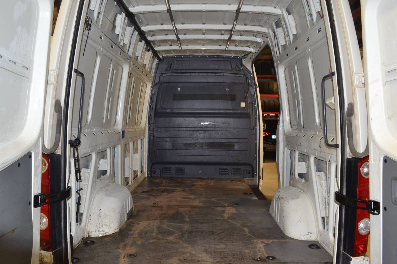 Volkswagen Crafter 2011, kuva 4/8