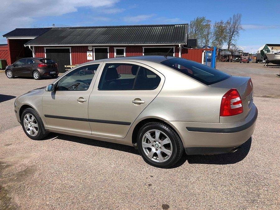 Skoda Octavia 2.0 FSI Elegance 150hk 2006, bild 6/12
