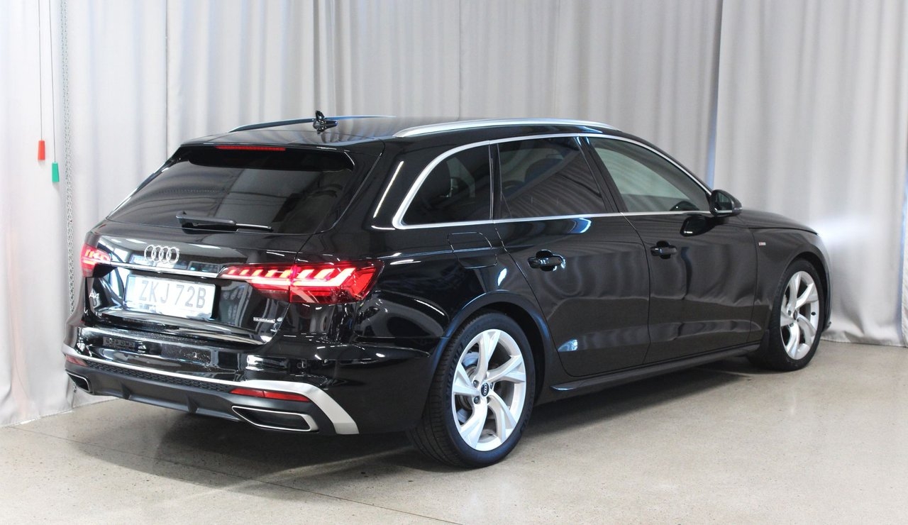 Audi A4 2022, bild 2/26