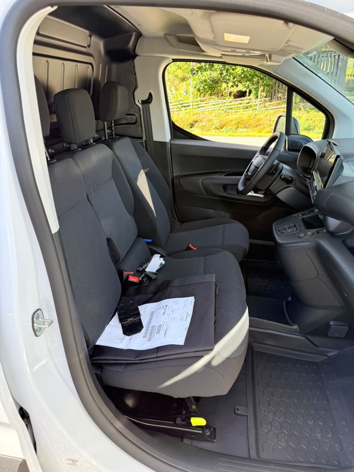Fiat Doblo 2025, bild 7/10