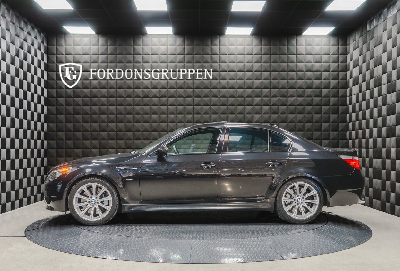 BMW M5 2006, bild 2/27