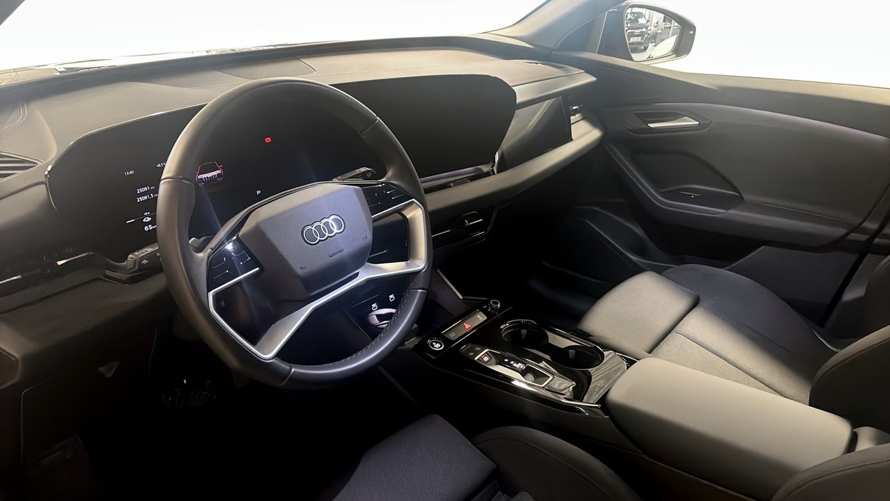 Audi Q6 e-tron 2025, photo 7/10