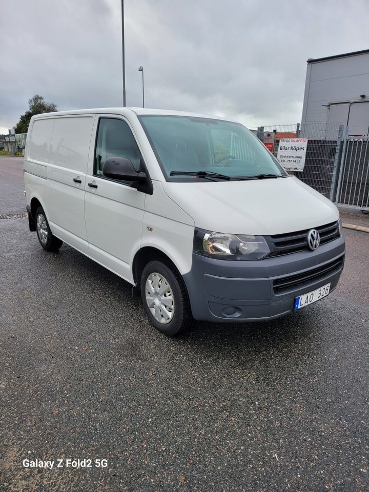 Volkswagen Transporter 2011, bild 2/10