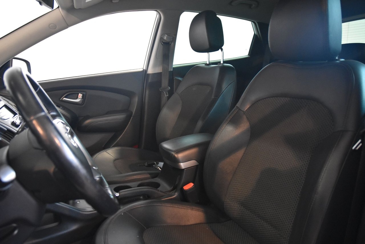 Hyundai ix35 2.0 4WD Business Euro 5 2011, photo 7/10
