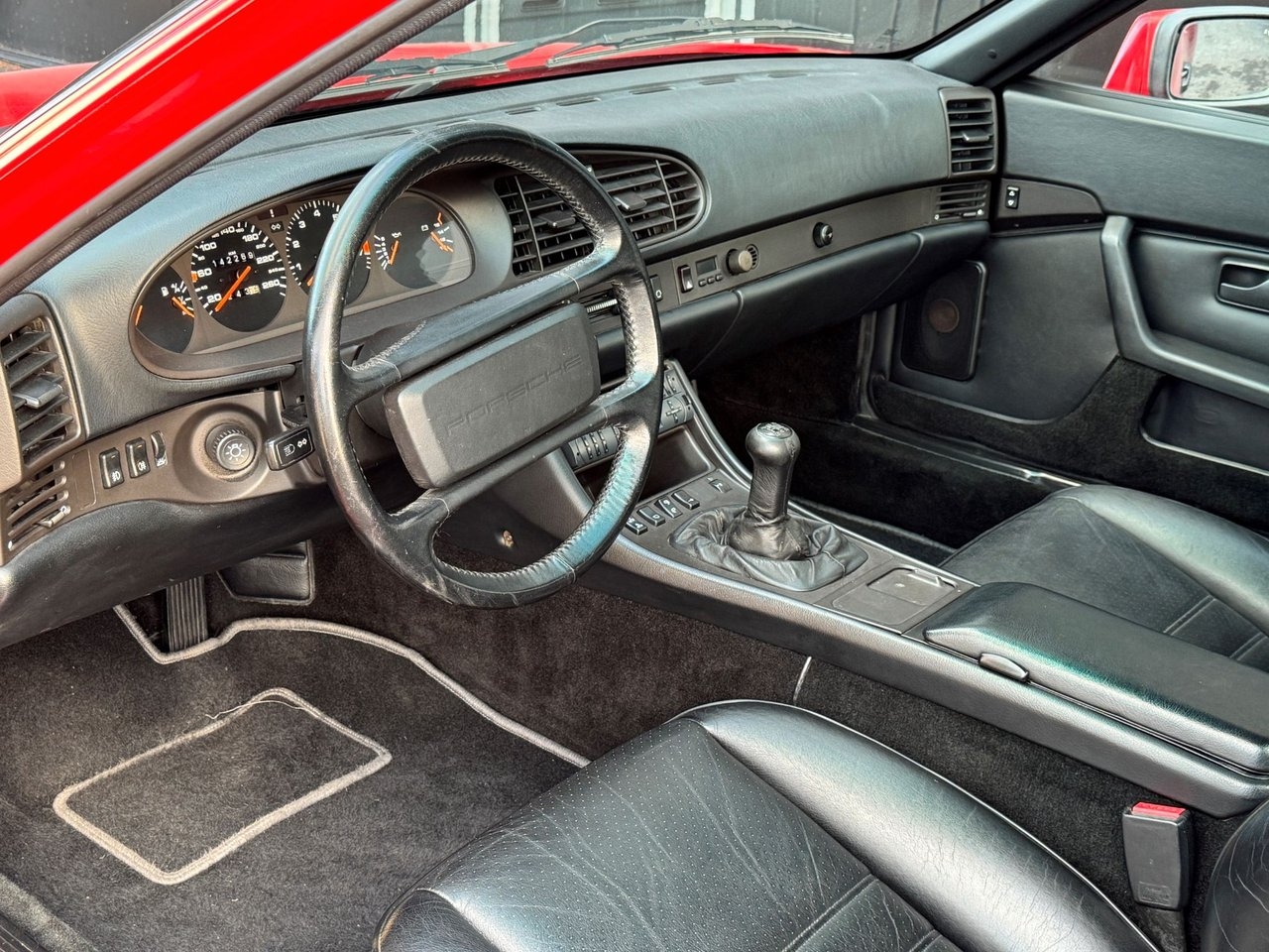 Porsche 944 S2 Svensksåld på låga mil 1990, bild 7/11