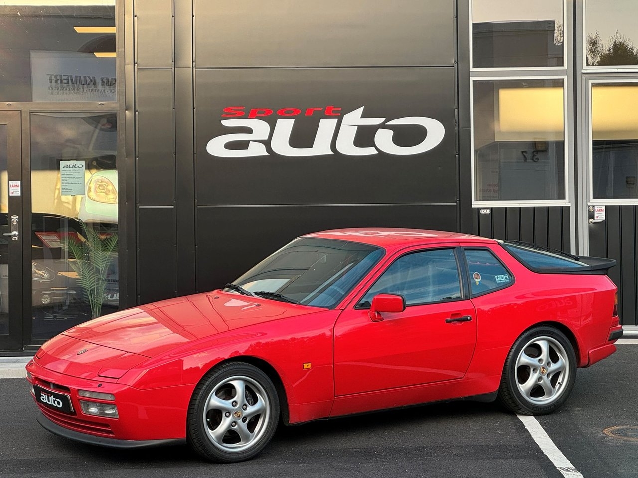 Porsche 944 S2 Svensksåld på låga mil 1990, bild 2/11
