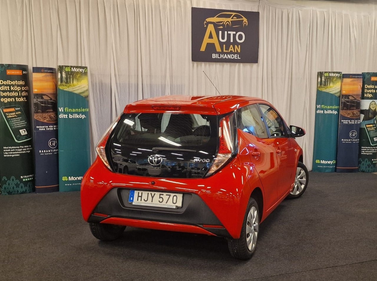 Toyota Aygo 2016, bild 2/8