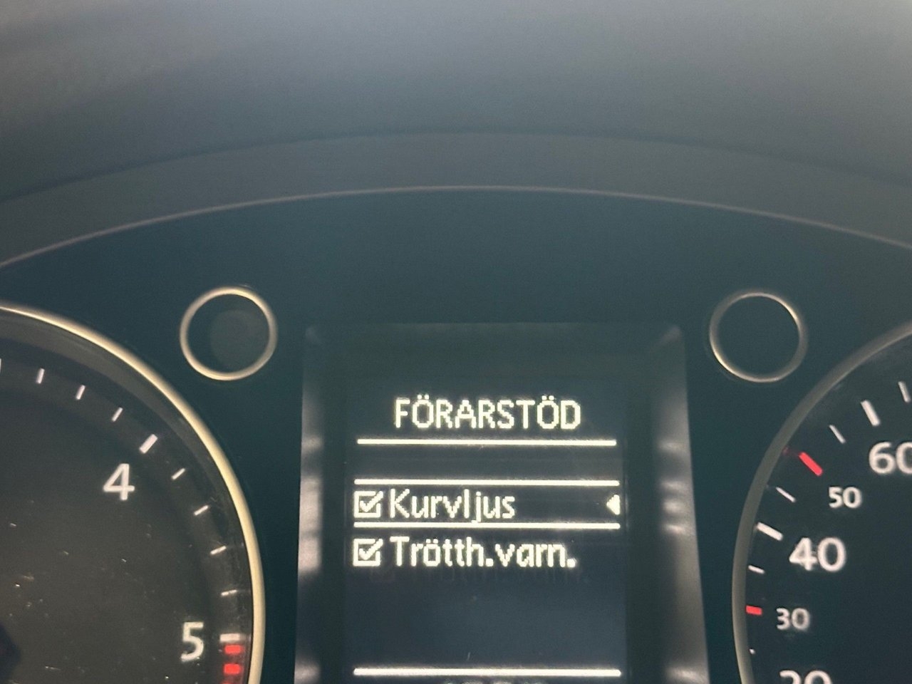 Volkswagen Passat 2013, bild 7/10