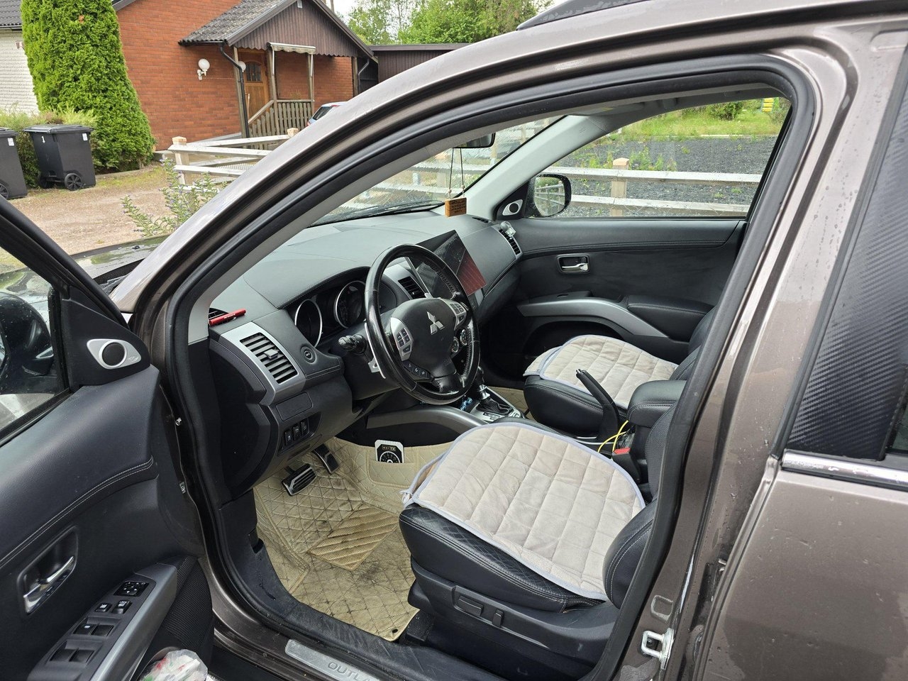 Mitsubishi Outlander 2.2 DI-D 2011, bild 4/10