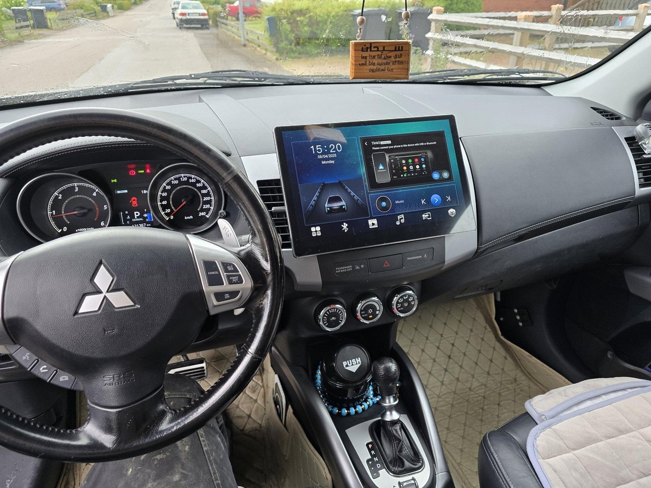 Mitsubishi Outlander 2.2 DI-D 2011, bild 3/10