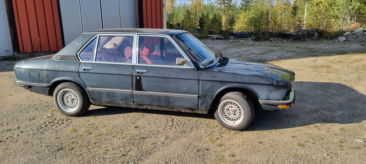 BMW 518 i E12 1979, bild 2/6