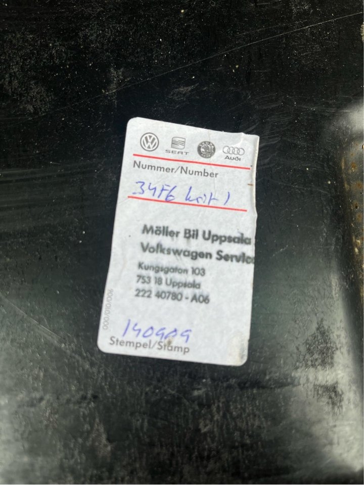 Volkswagen Passat 2011, bild 4/5