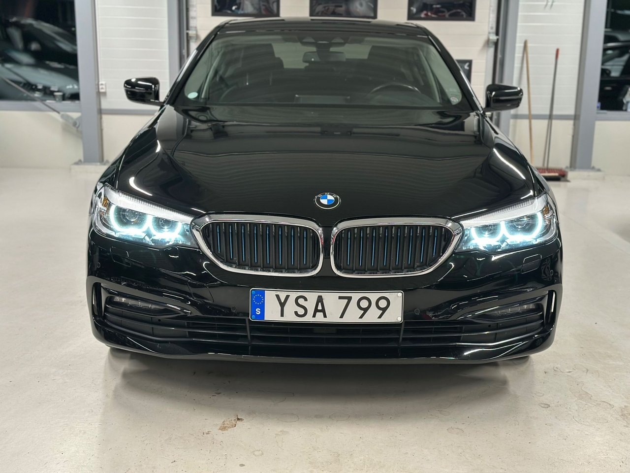 BMW 530 2019, bild 2/21