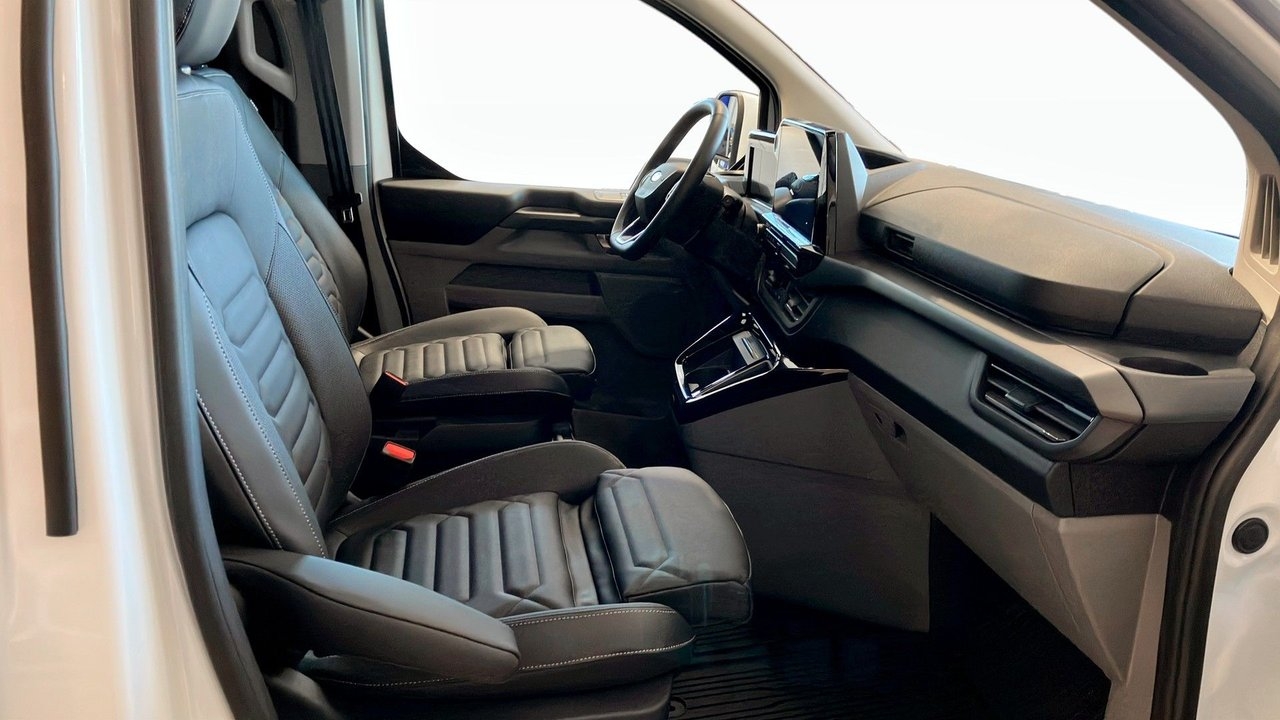 Ford Tourneo Connect PHEV 2025, bild 3/10