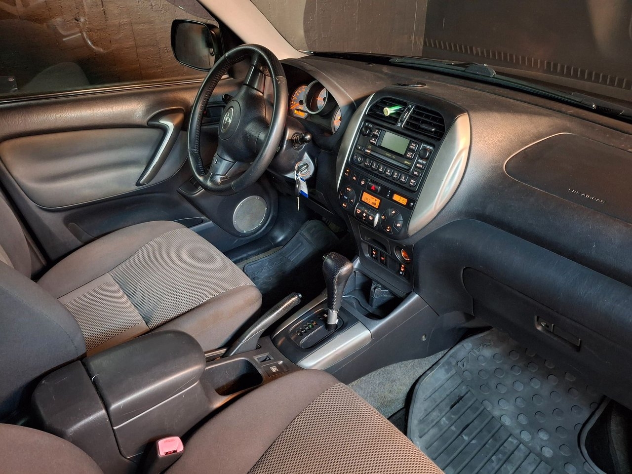 Toyota RAV4 2004, bild 3/6