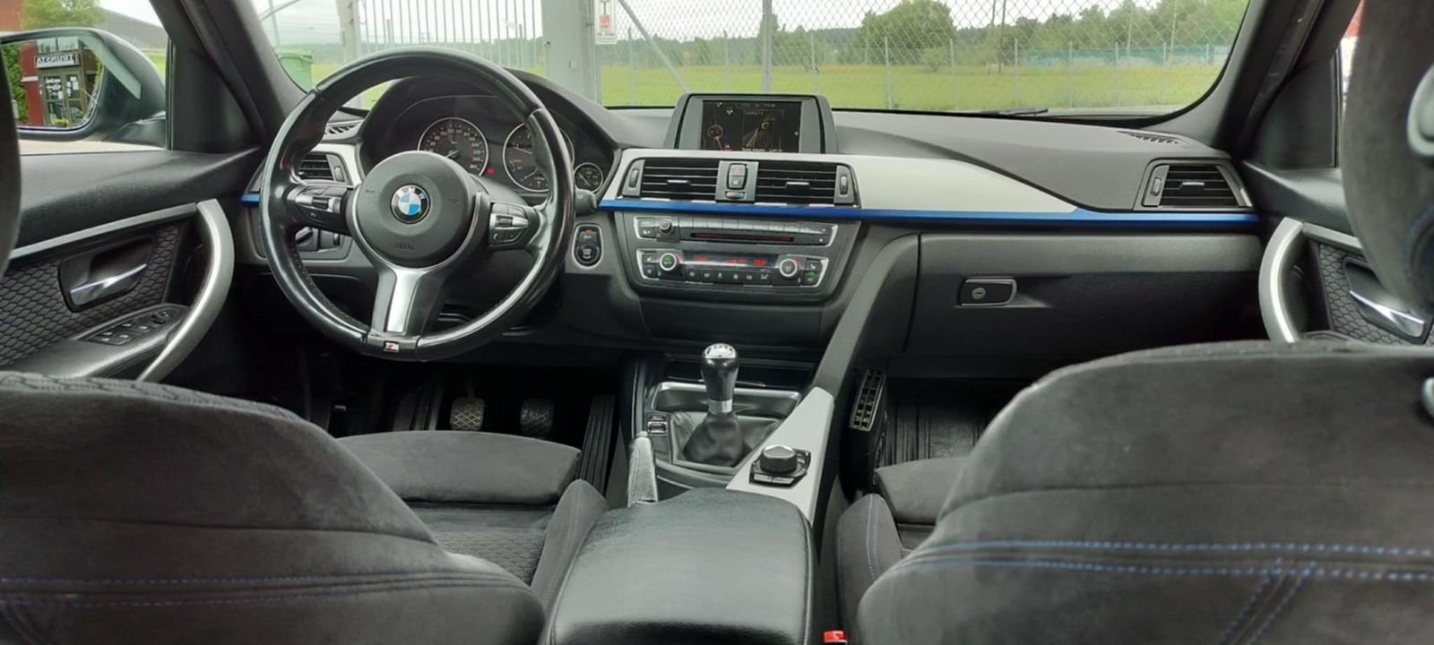 BMW 320 d xDrive Touring M Sport Euro 5 2015, bild 2/10