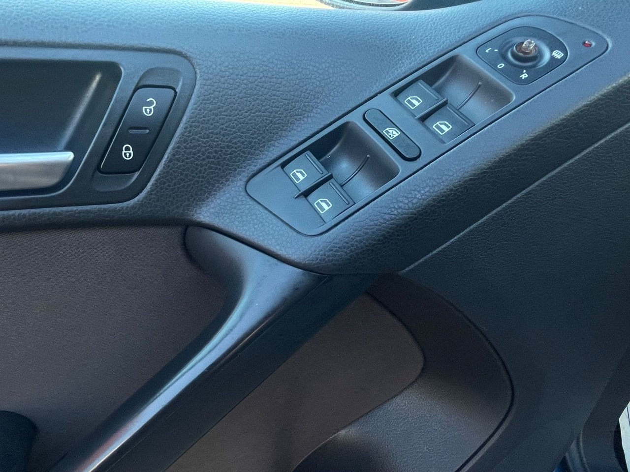 Volkswagen Tiguan 2012, bild 7/10