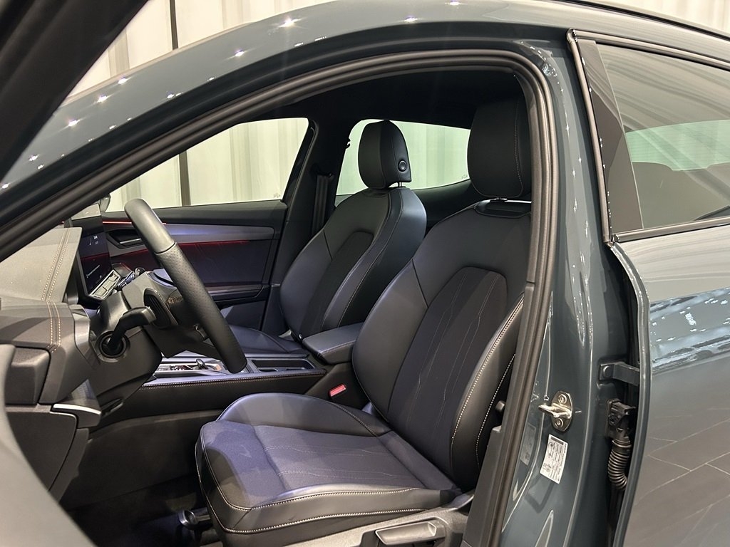 Cupra Formentor eTSI 150 hk DSG 2025, photo 6/12