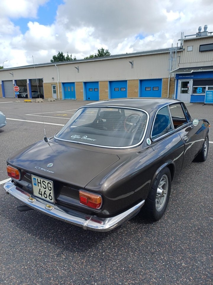 Alfa Romeo GT 1600 Junior 1.6 1975, kuva 3/10