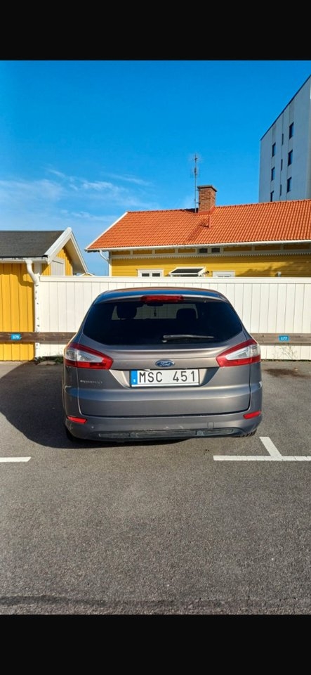 Ford Mondeo 2012, bild 2/9