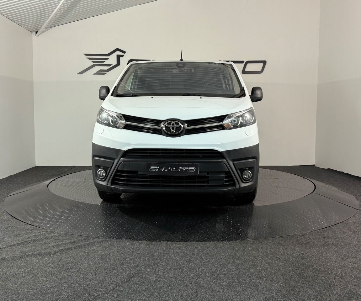 Toyota Proace 1.6 D-4D Euro 6 2016, bild 2/19
