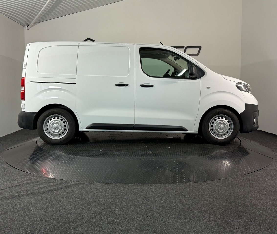 Toyota Proace 1.6 D-4D Euro 6 2016, bild 4/19