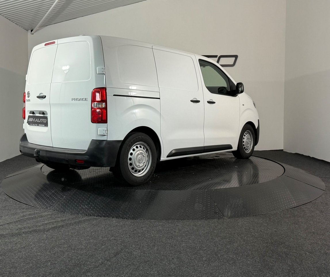 Toyota Proace 1.6 D-4D Euro 6 2016, bild 6/19