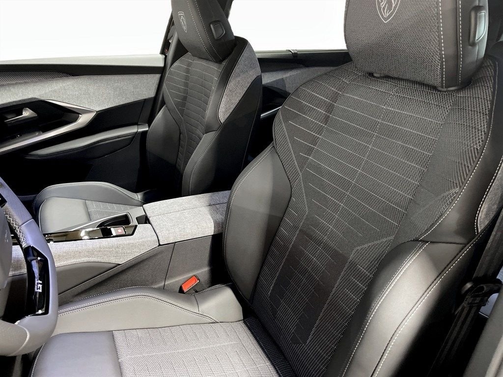 Peugeot 5008 GT Hybrid 2025, bild 6/10