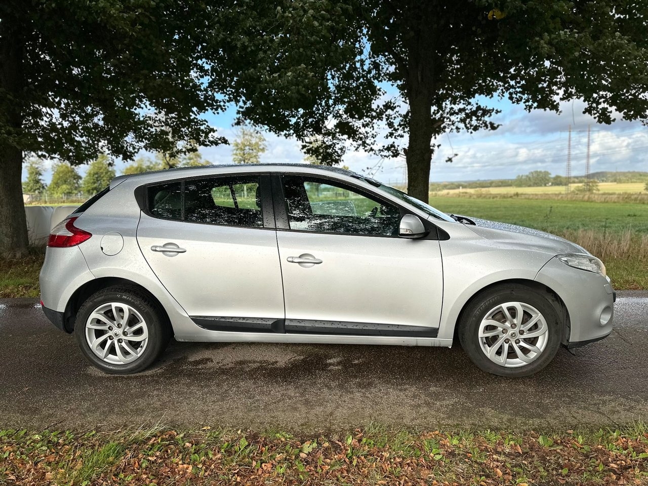 Renault Megane 2011, bild 7/10