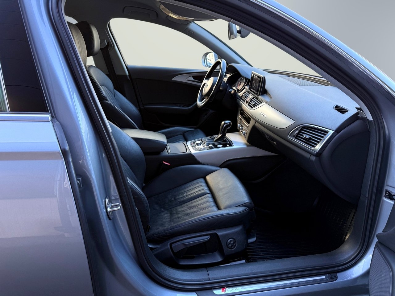 Audi A6 Avant 2.0 TDI quattro S-line 2016, bild 5/8