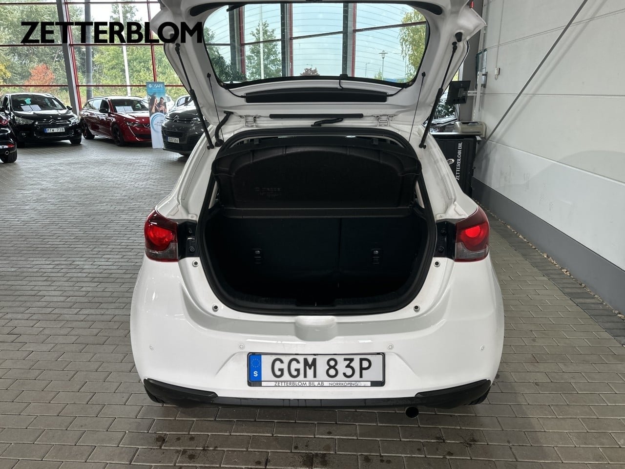 Mazda 2 5dr M6 1.5 Sky 90 hk 2022, photo 6/15
