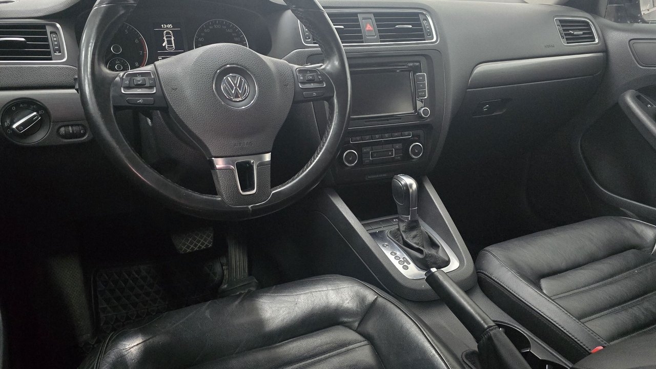 Volkswagen Jetta 2011, bild 5/8