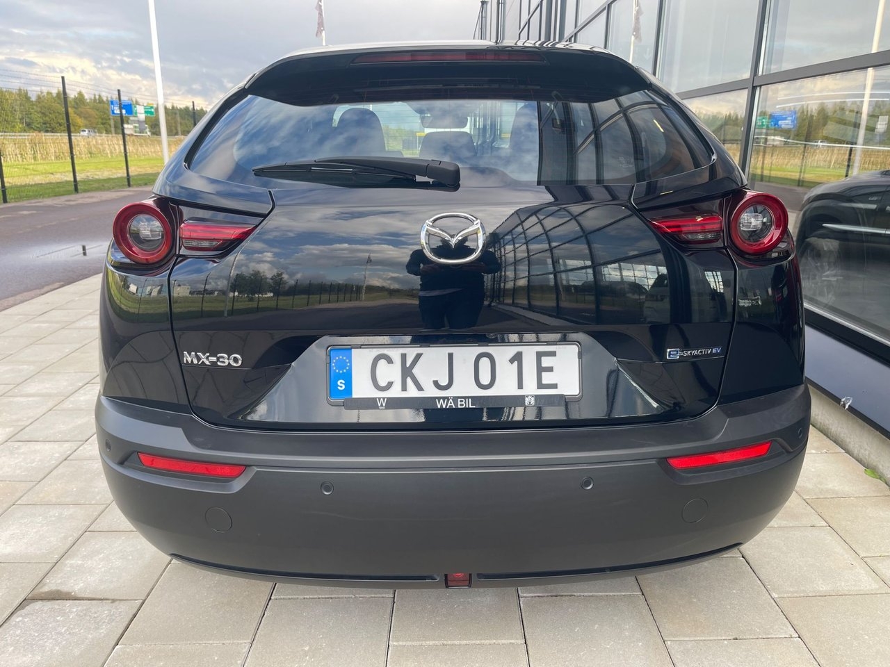 Mazda MX-30 e-Skyactiv EV 2023, bild 4/10