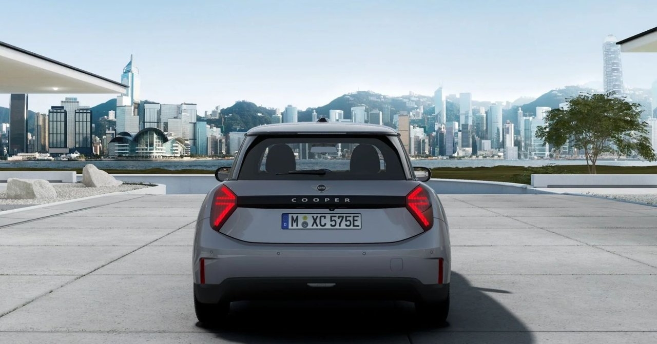 MINI Cooper E ESSENTIAL XS PAKET 2025, bild 4/5