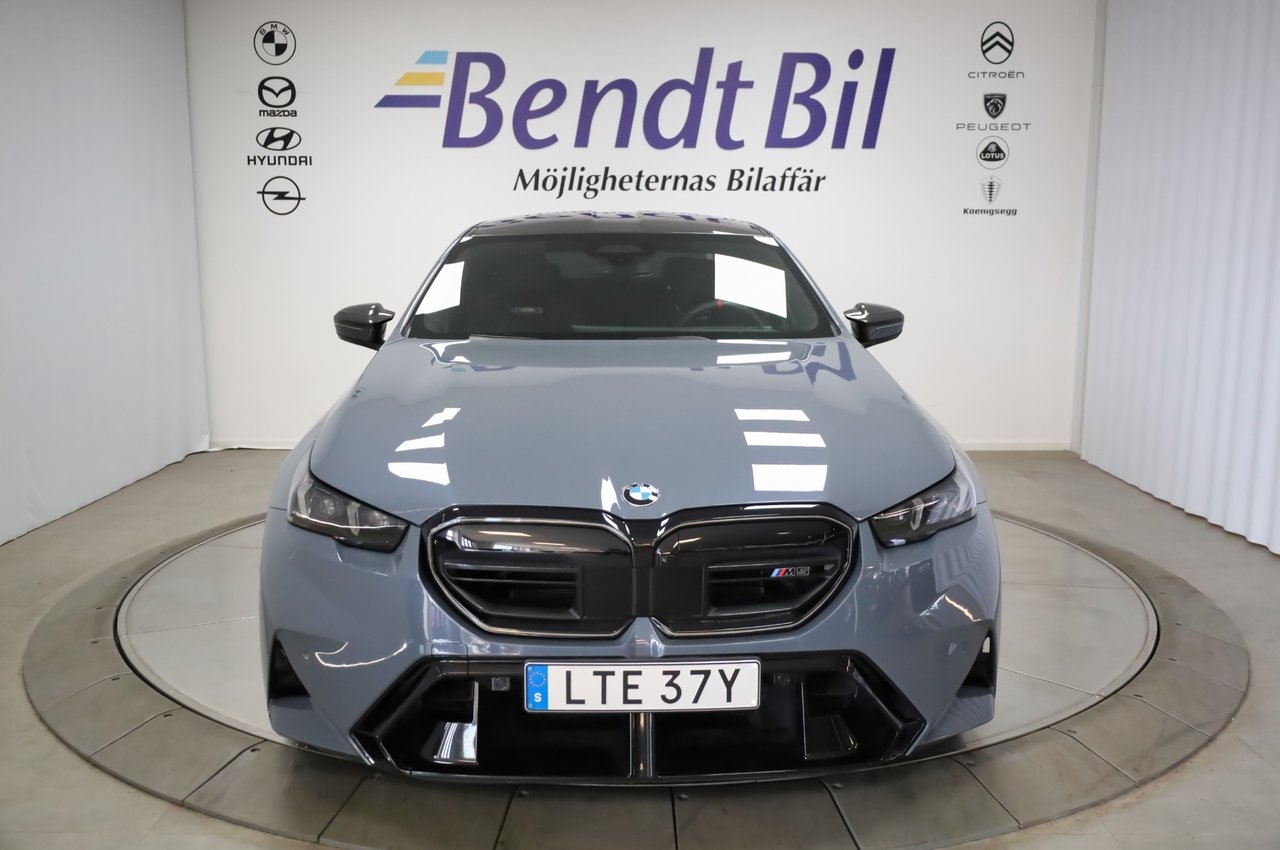 BMW M5 Sedan 2025, bild 3/32