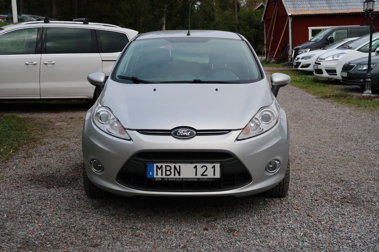 Ford Fiesta 2012, kuva 2/7