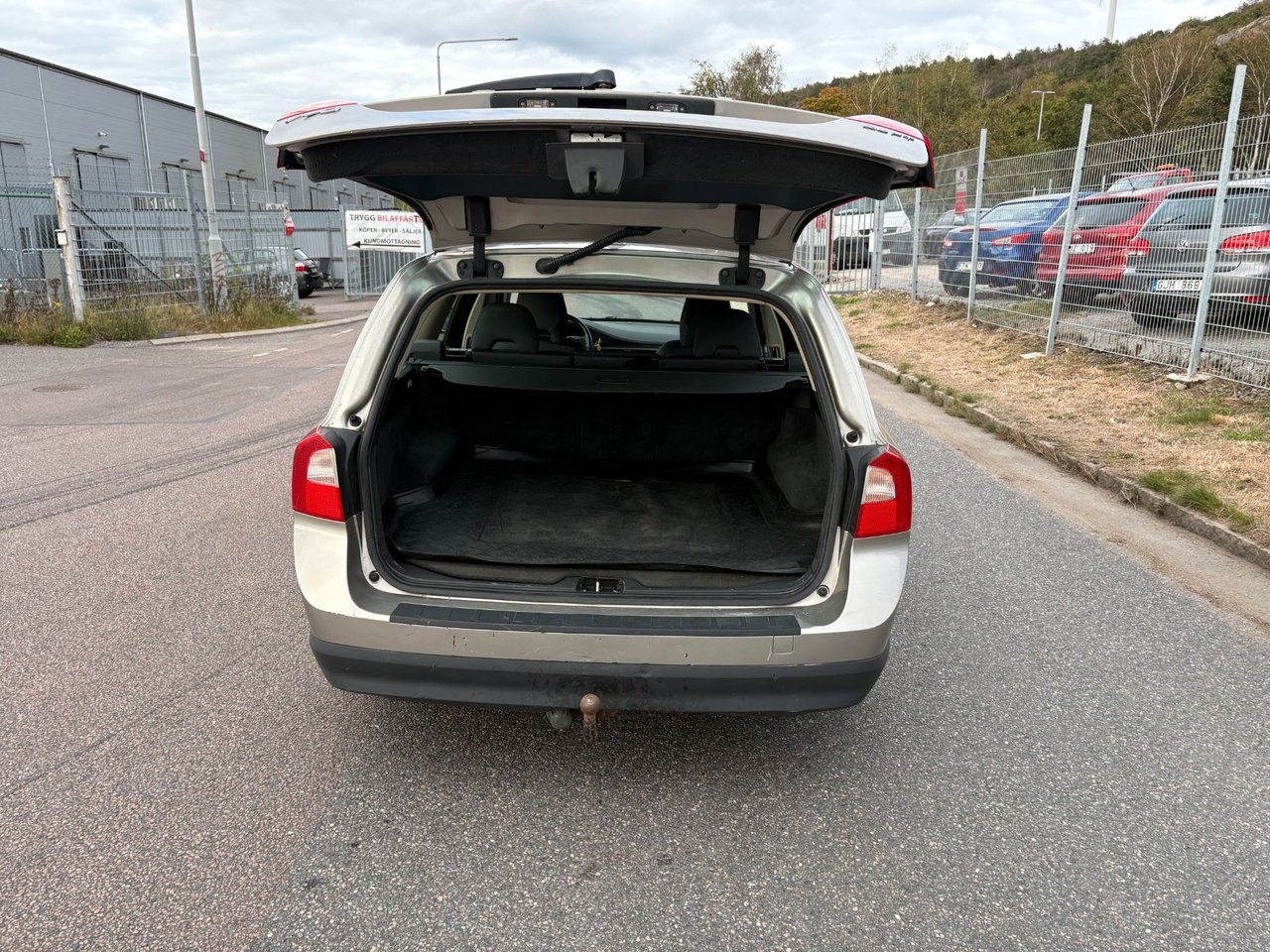 Volvo V70 2009, photo 7/13